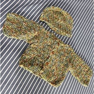 New hand Knitted Baby Sweater & Beanie set     Size 12months Green